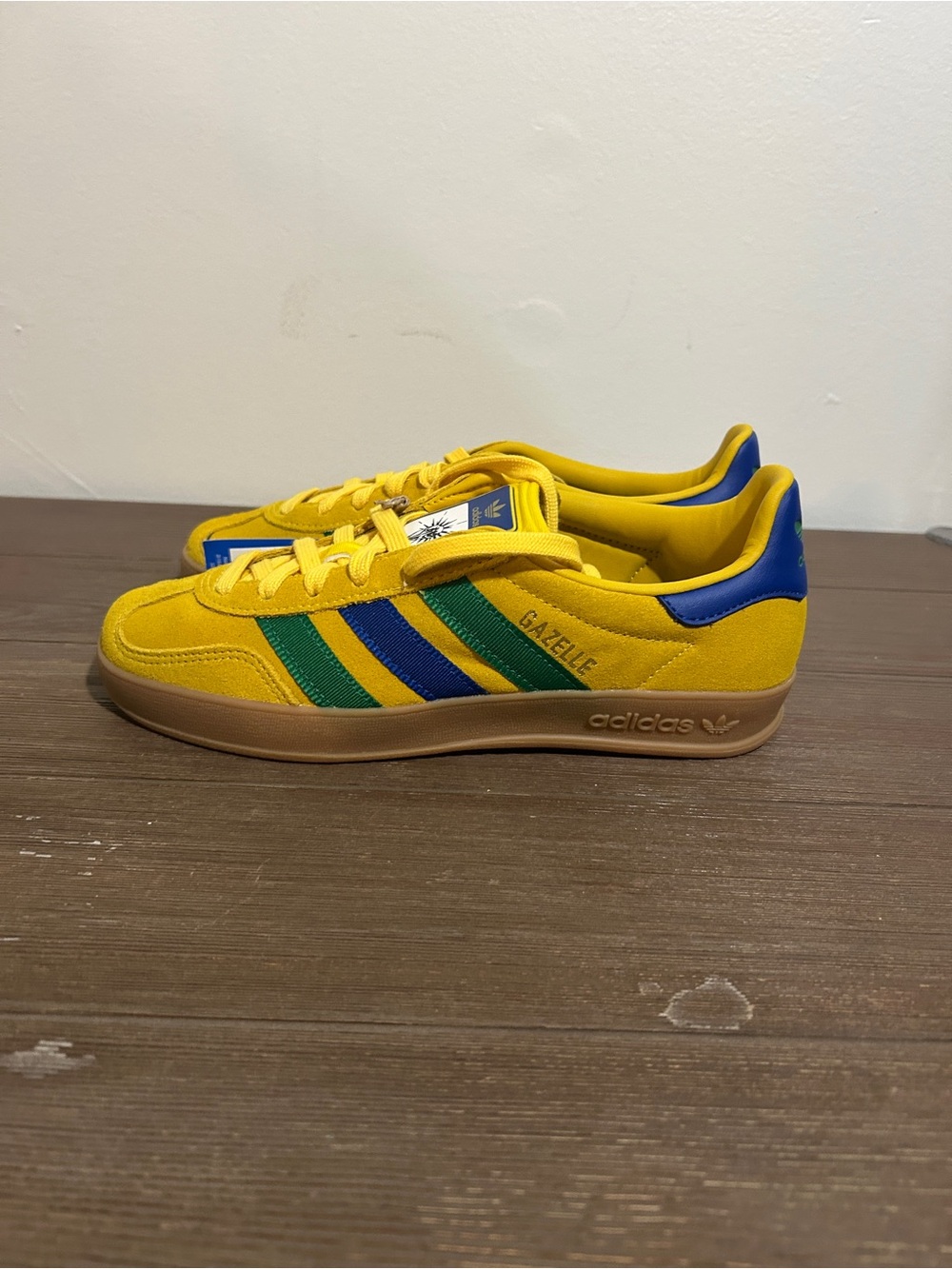 adidas Gazelle Indoor J World Cup 2026 Brazil Yellow Blue Green IH6463 Size 4Y - Picture 4 of 11